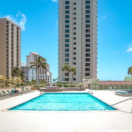 Upscale Penthouse With Ocean Views - Free Parking Apartment Honolulu Ngoại thất bức ảnh