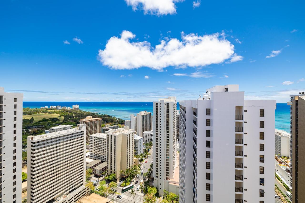 Upscale Penthouse With Ocean Views - Free Parking Apartment Honolulu Ngoại thất bức ảnh